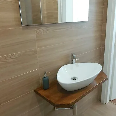 Central Dimora Duchessa Guest house