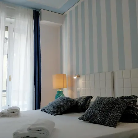 Central Dimora Duchessa Guest house *
