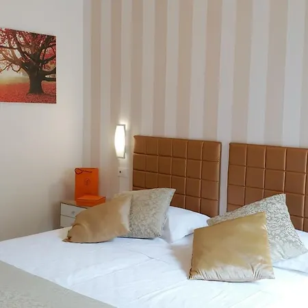 Central Dimora Duchessa Guest house